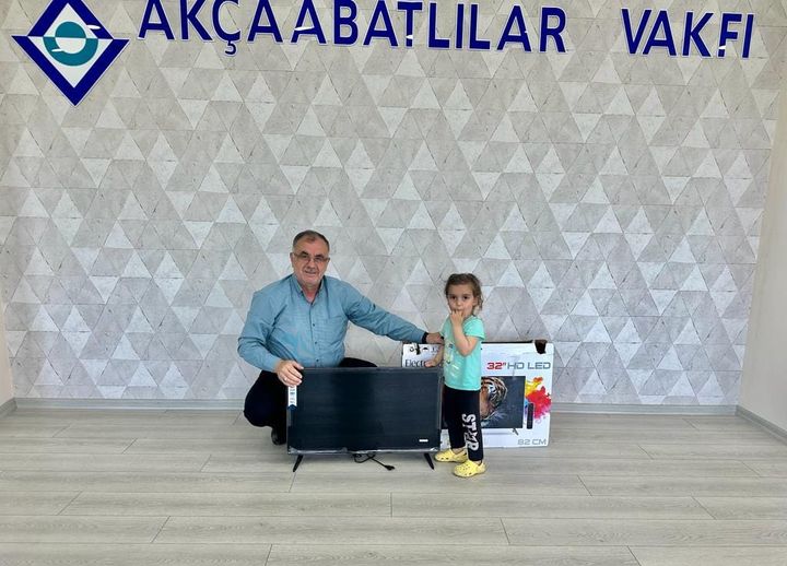 ÇOCUKLAR GÜLSÜN DİYE